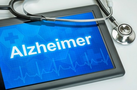 Tablet mit der Diagnose Alzheimer auf dem Display