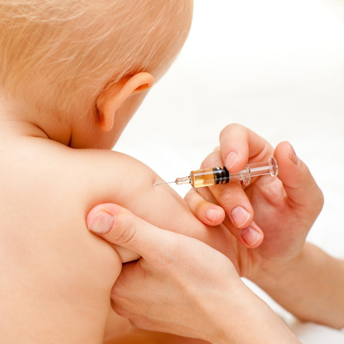 vaccination d'un bébé