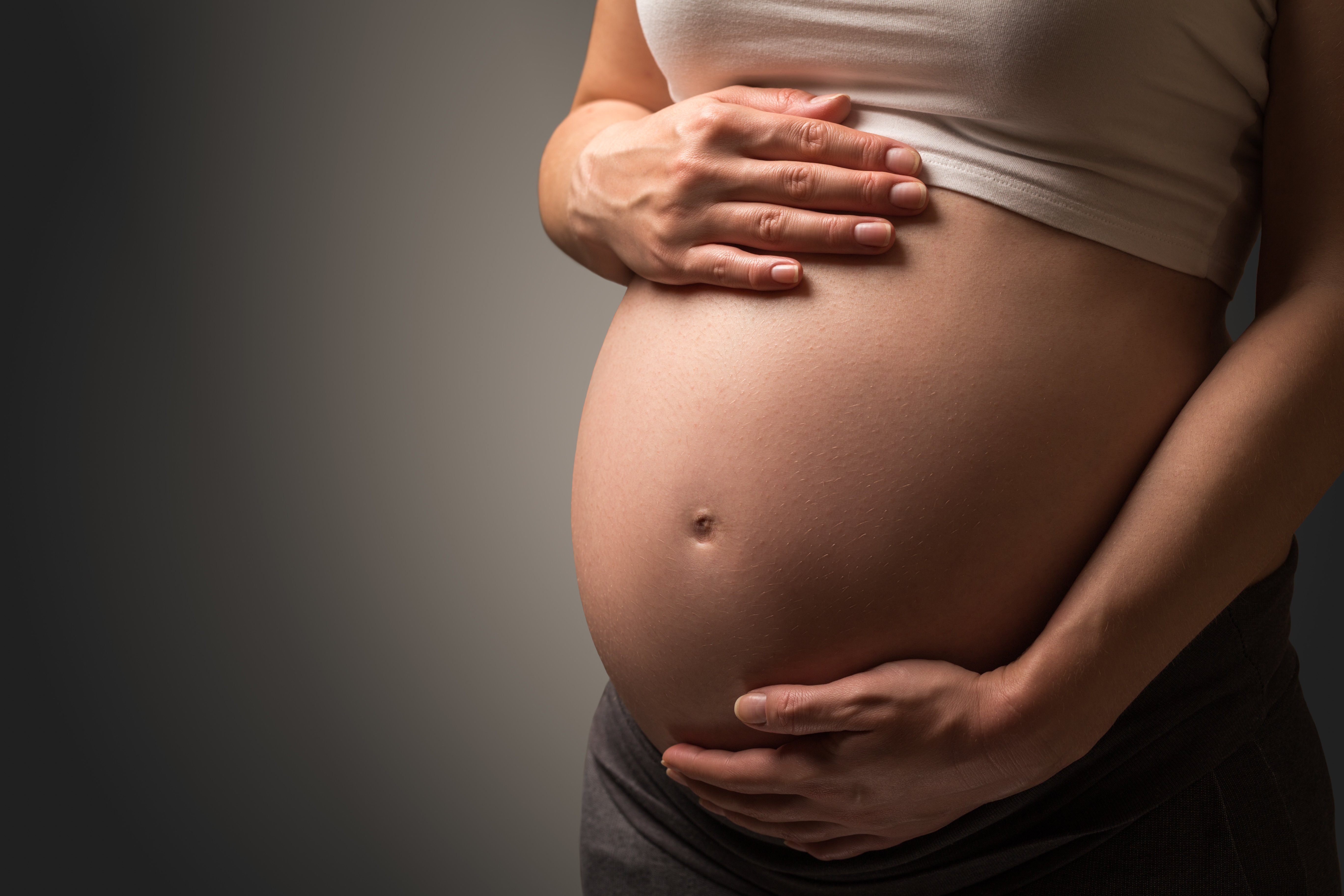 How does air pollution affect the placenta ?