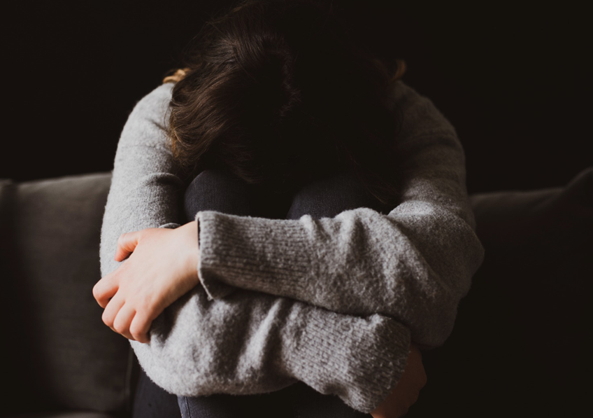 Une étude montre des liens entre symptômes COVID-19 et idées suicidaires