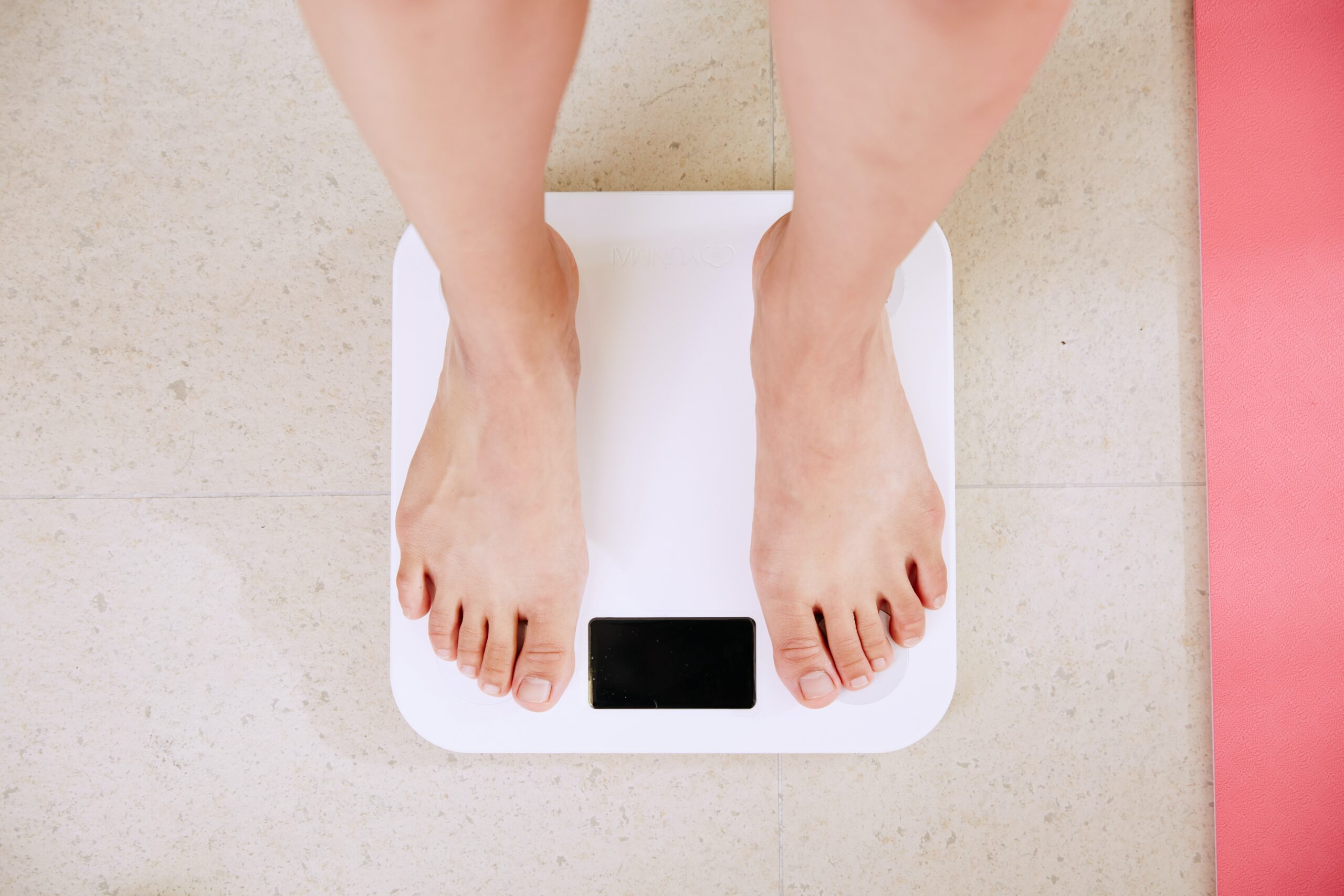 Obésité et surpoids : près d’un Français sur deux concerné. État des lieux, prévention et solutions thérapeutiques